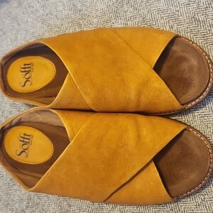 Soft Bolina Slide On Sandals